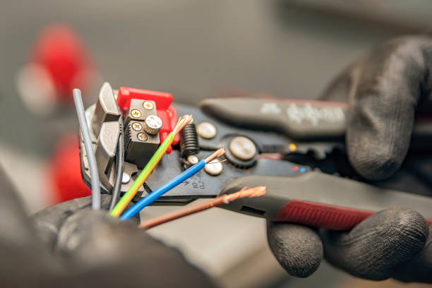 Best Circuit Breaker Repair  in Somers, MT